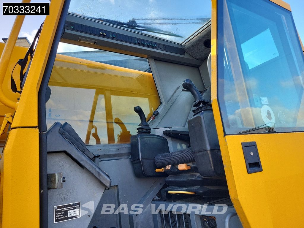 Liebherr LTM1030-2