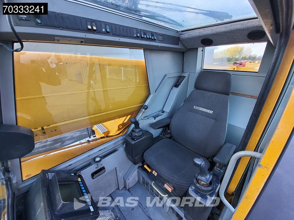 Liebherr LTM1030-2