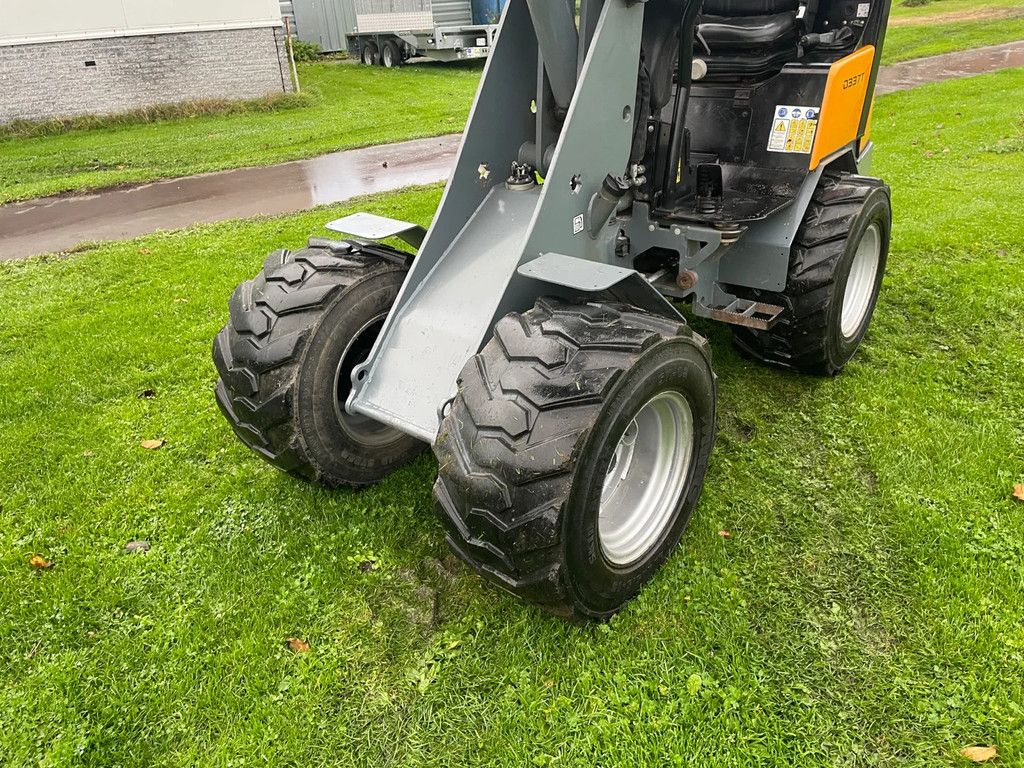 Giant 337T kniklader 33pk! Met kenteken