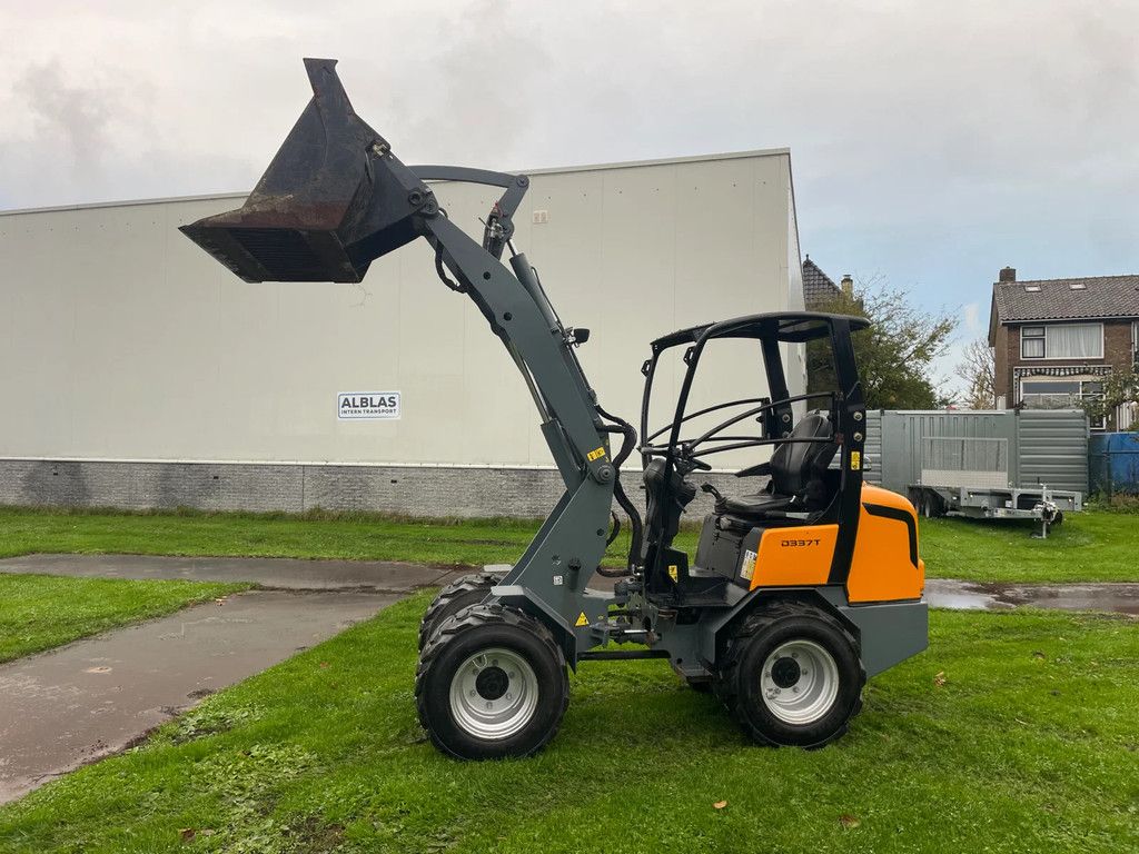 Giant 337T kniklader 33pk! Met kenteken