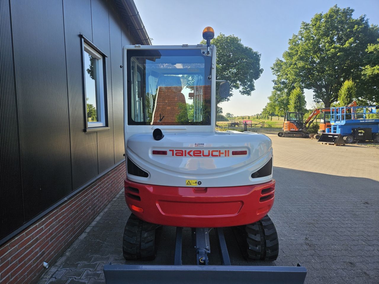 Takeuchi TB240 Stage V - 2500 uur- 2020