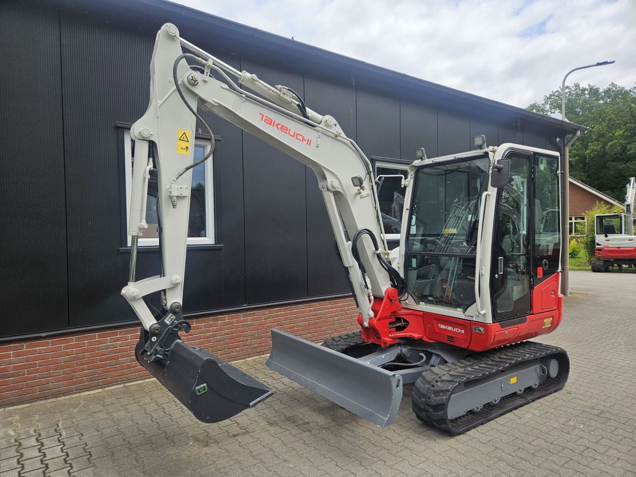 Takeuchi TB240 Stage V - 1800 uur - 2020