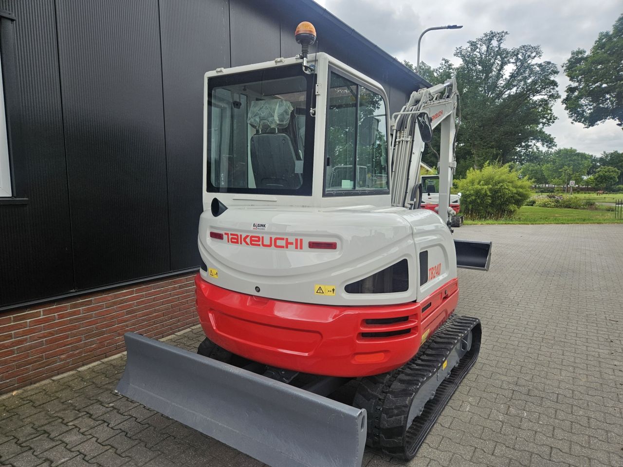 Takeuchi TB240 Stage V - 1800 uur - 2020