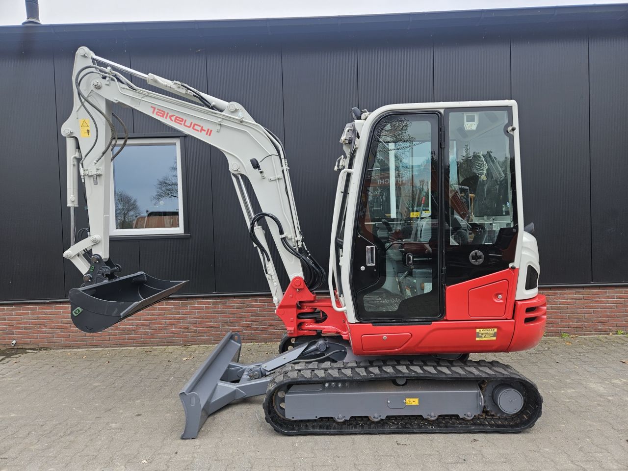 Takeuchi TB240 stage V - 2021 - 2950 uur