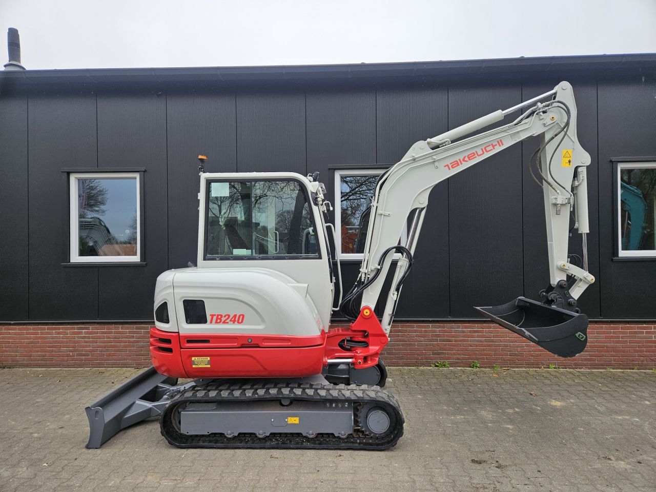 Takeuchi TB240 stage V - 2021 - 2950 uur