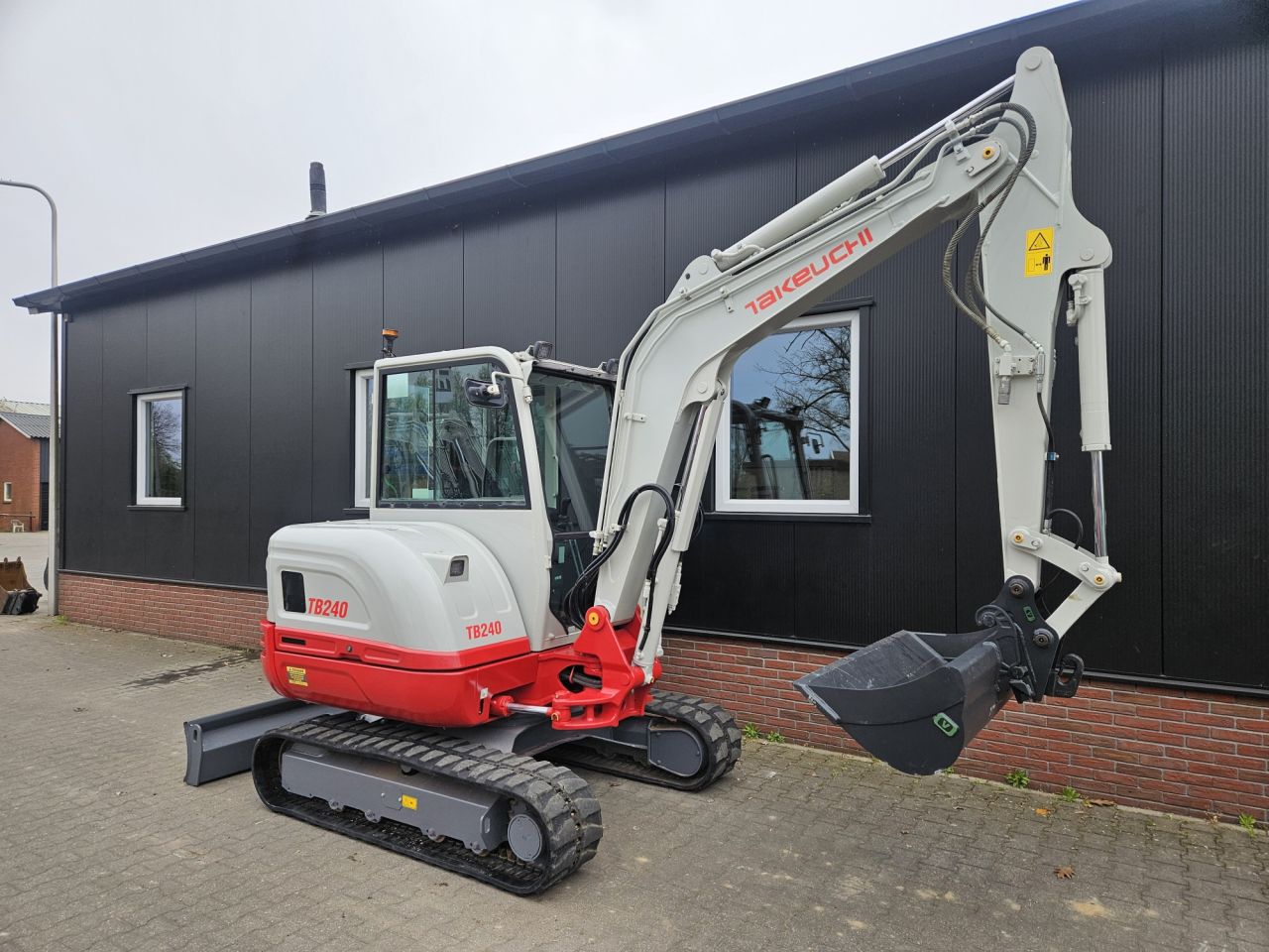 Takeuchi TB240 stage V - 2021 - 2950 uur