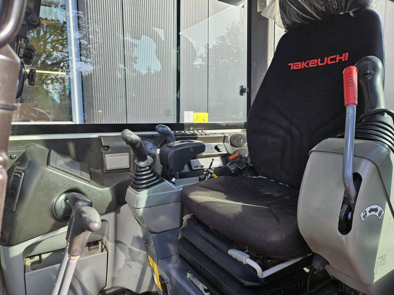 Takeuchi TB230
