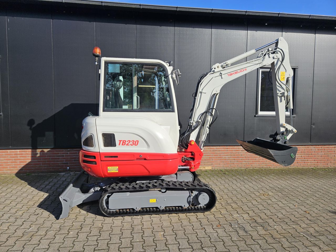 Takeuchi TB230