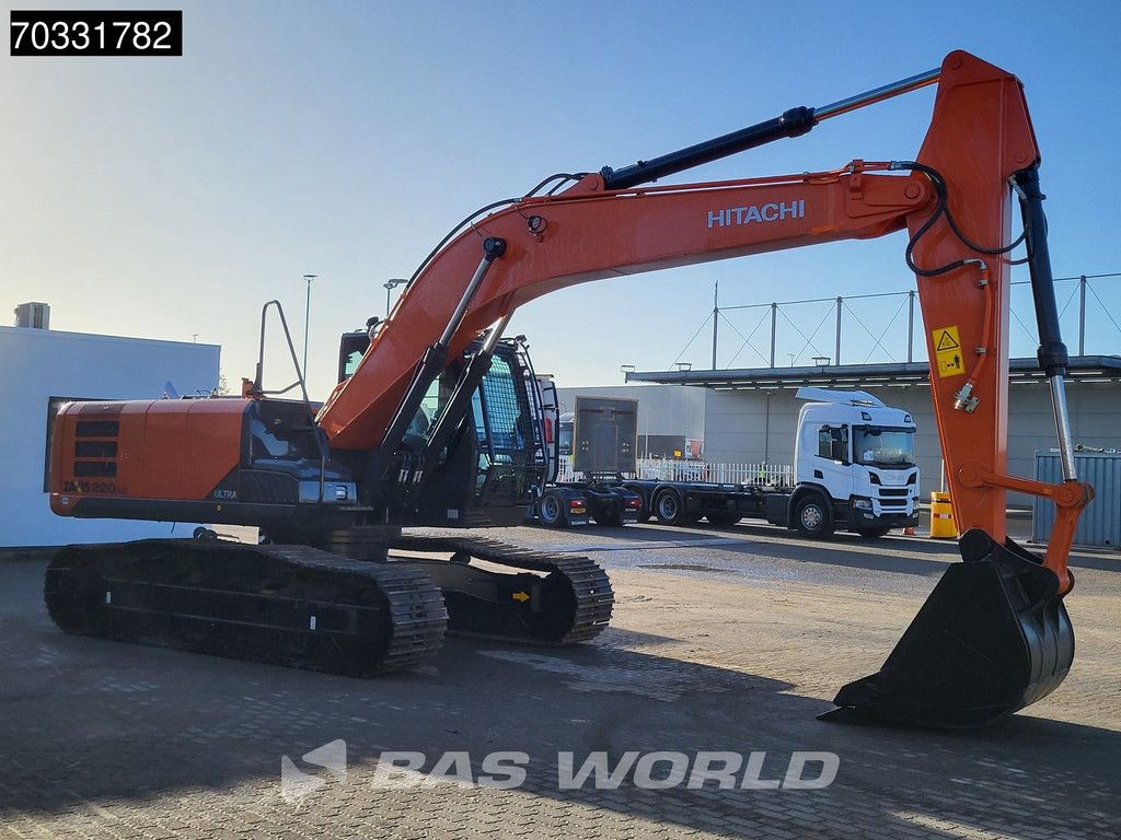 Hitachi ZX220 LC-5G