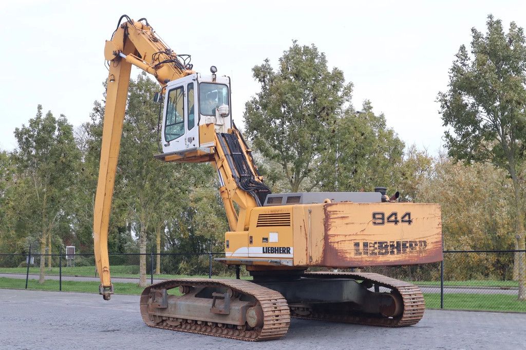 Liebherr R944 B EW | MATERIAL HANDLER | LIFT CAB | AIRCO