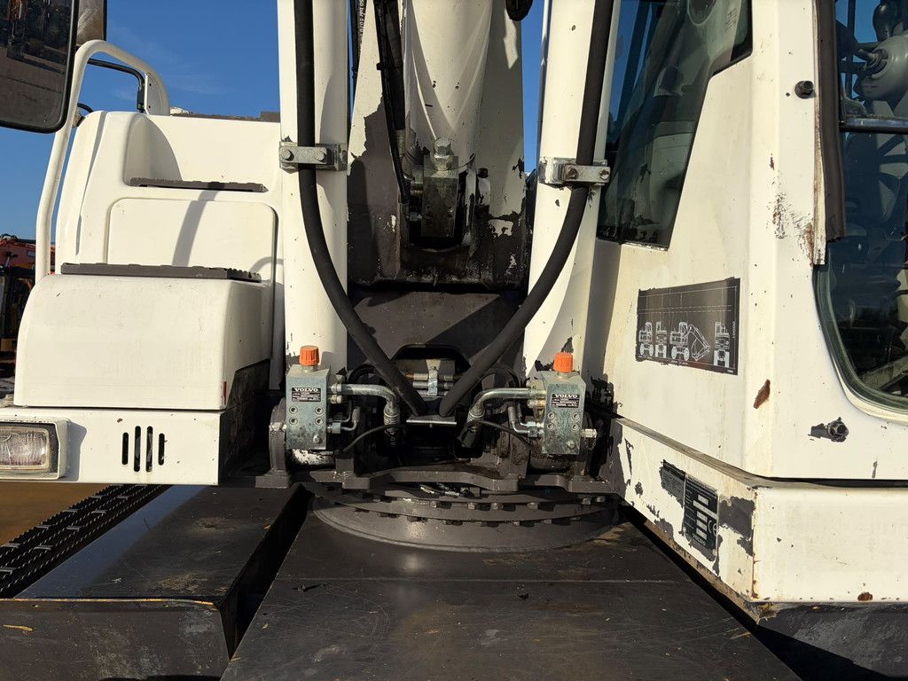 Volvo EW160