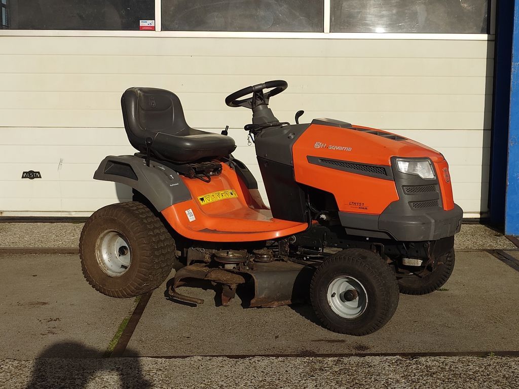 Husqvarna Zitmaaier LTH 151