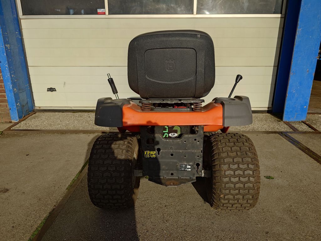 Husqvarna Zitmaaier LTH 151