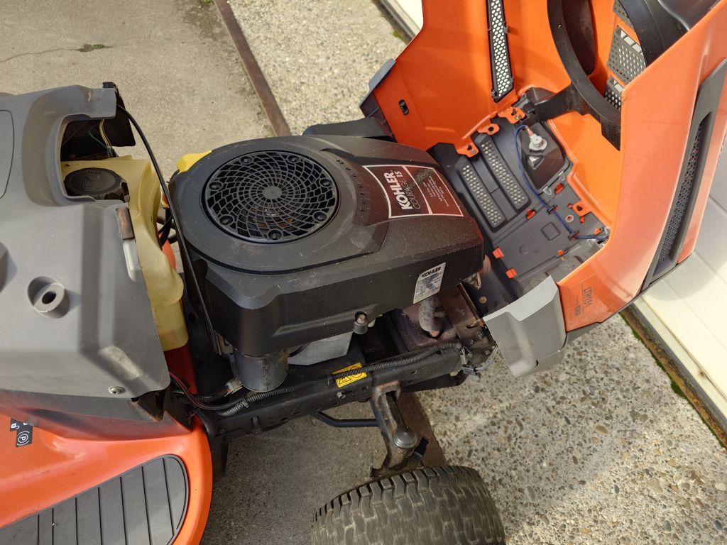 Husqvarna Zitmaaier LTH 151