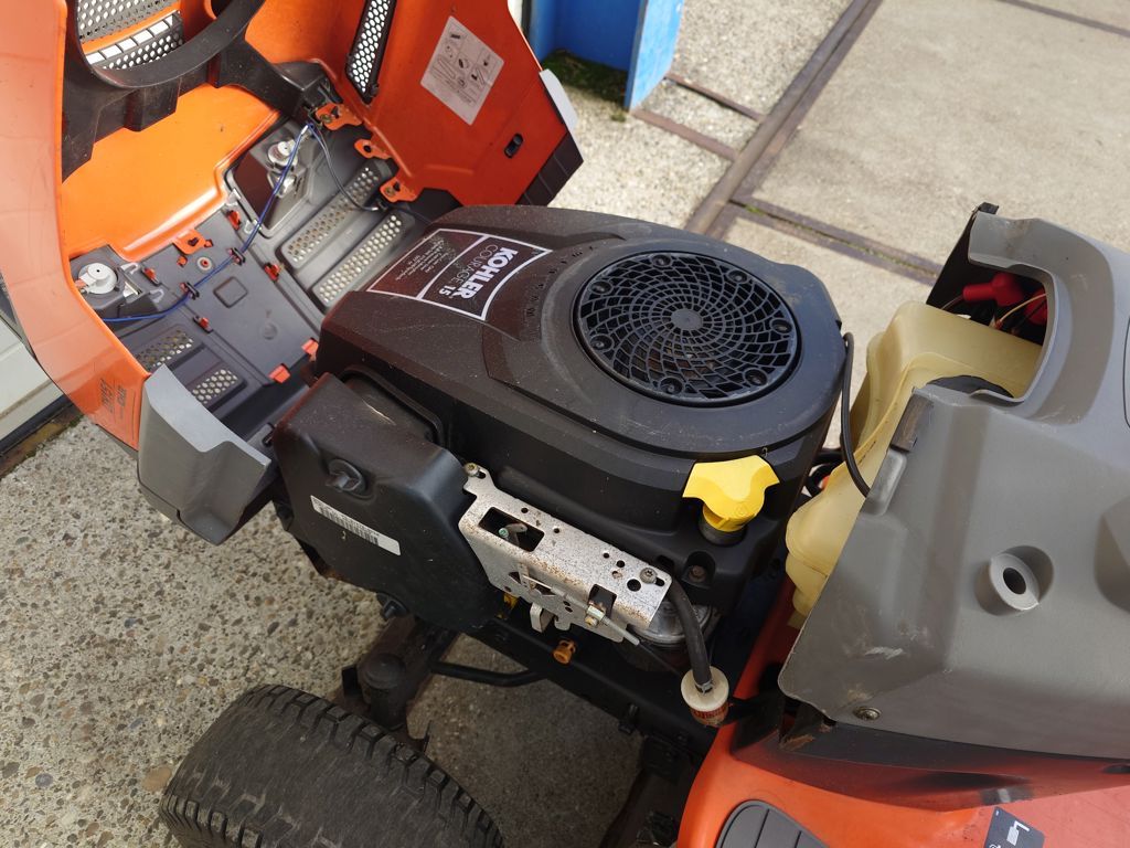 Husqvarna Zitmaaier LTH 151