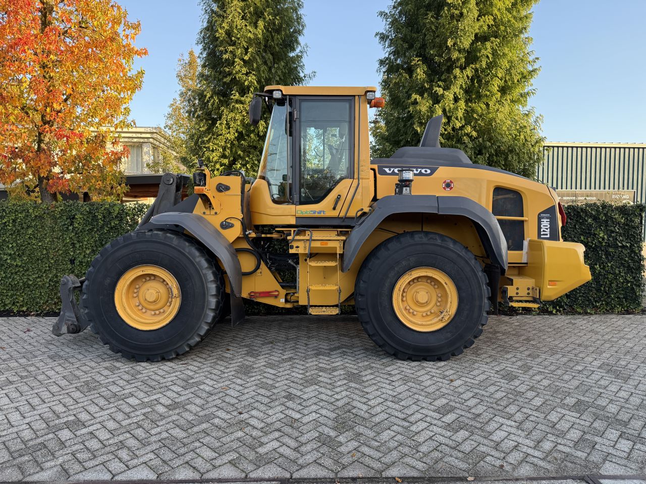 VOLVO L120H ( BJR 2016 ) 9990 UREN