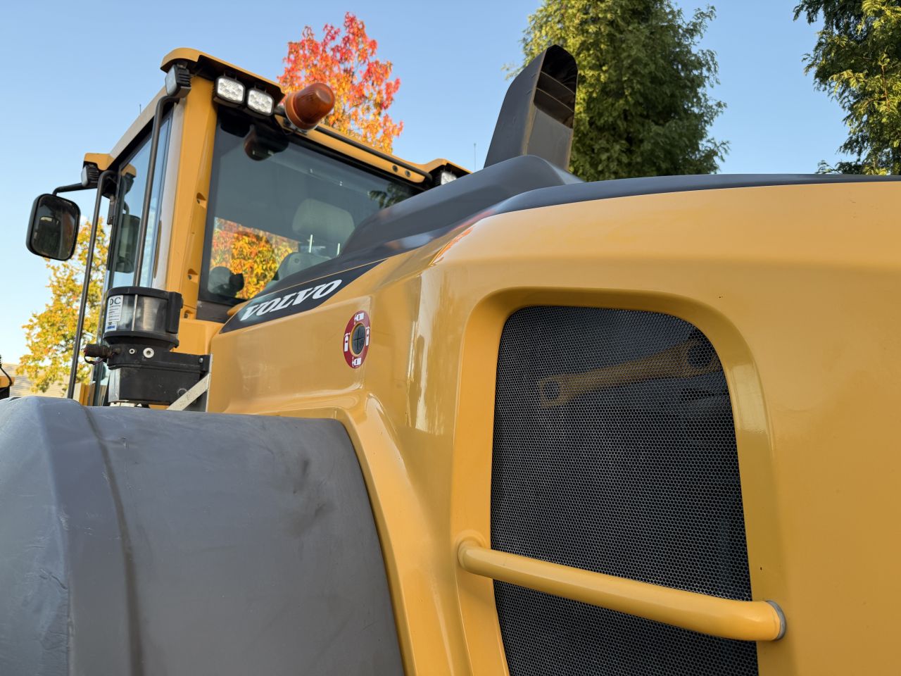 VOLVO L120H ( BJR 2016 ) 9990 UREN