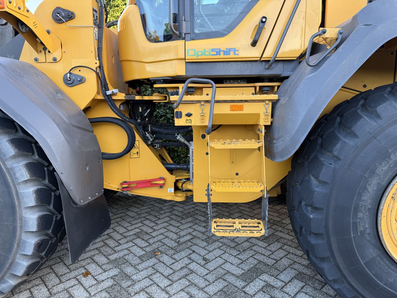 VOLVO L120H ( BJR 2016 ) 9990 UREN