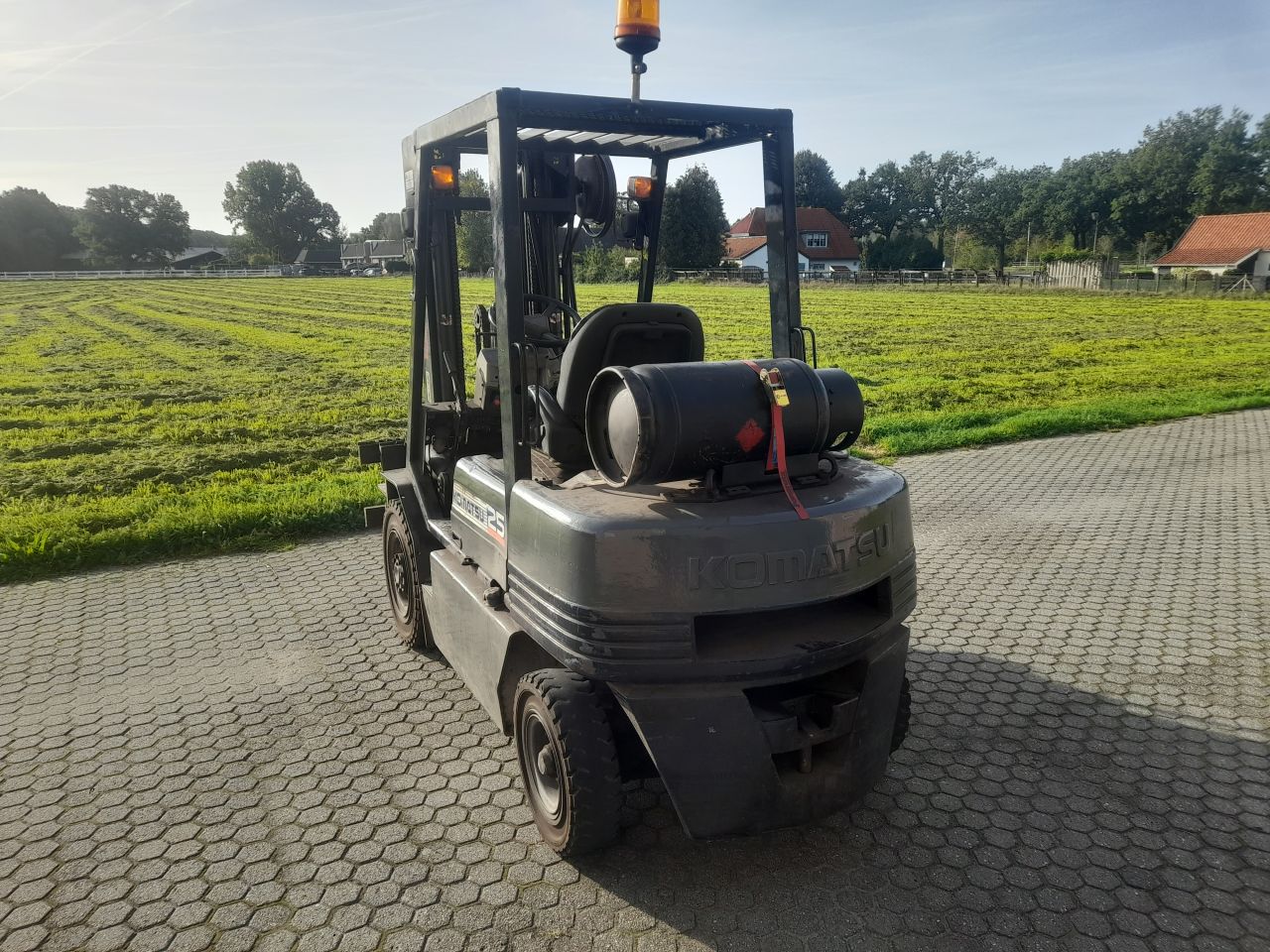 Komatsu FG25 LPG heftruck versnellingsbak defect