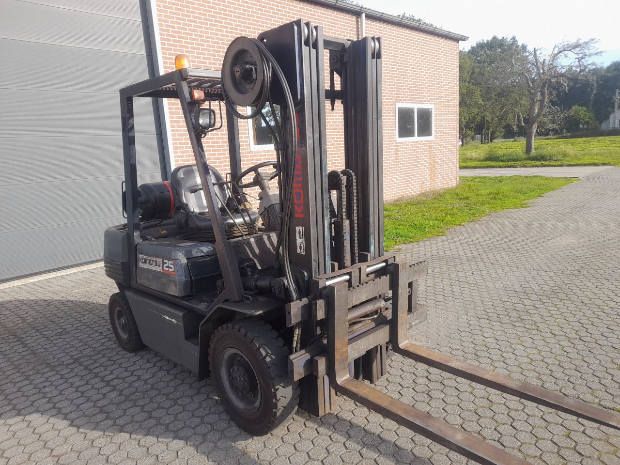 Komatsu FG25 LPG heftruck versnellingsbak defect