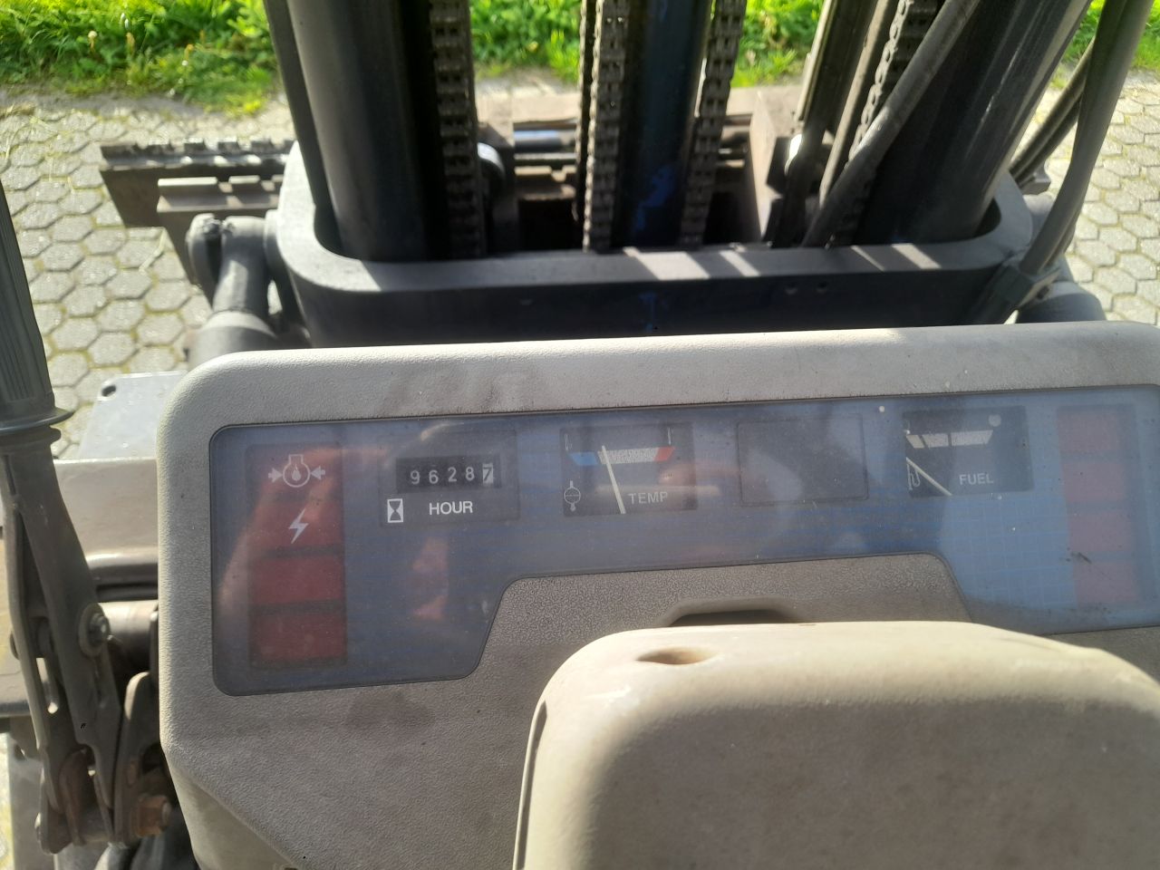 Komatsu FG25 LPG heftruck versnellingsbak defect