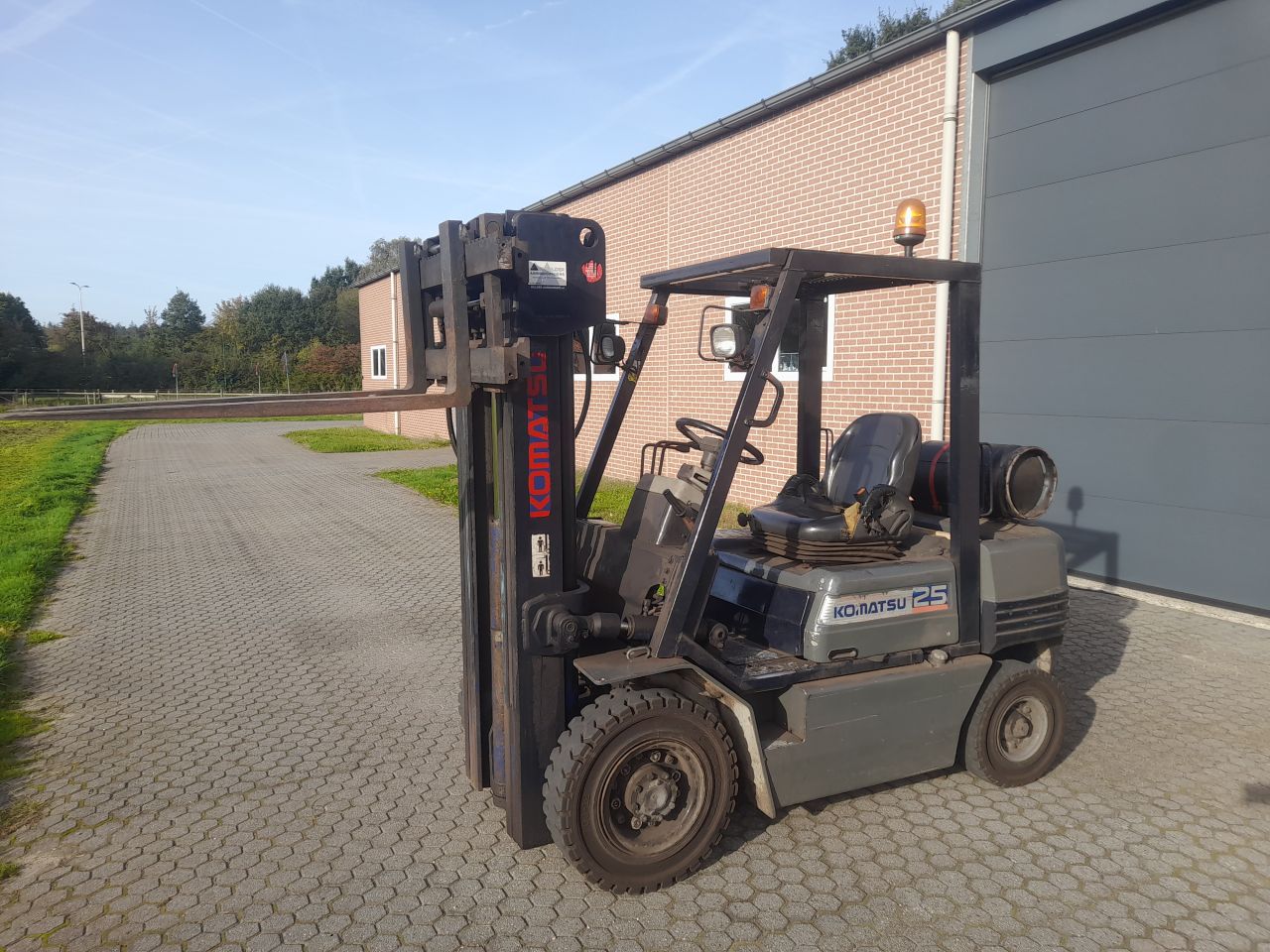 Komatsu FG25 LPG heftruck versnellingsbak defect