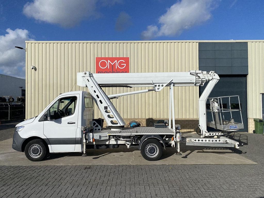 2022 CMC PLJ22, Auto hoogwerker