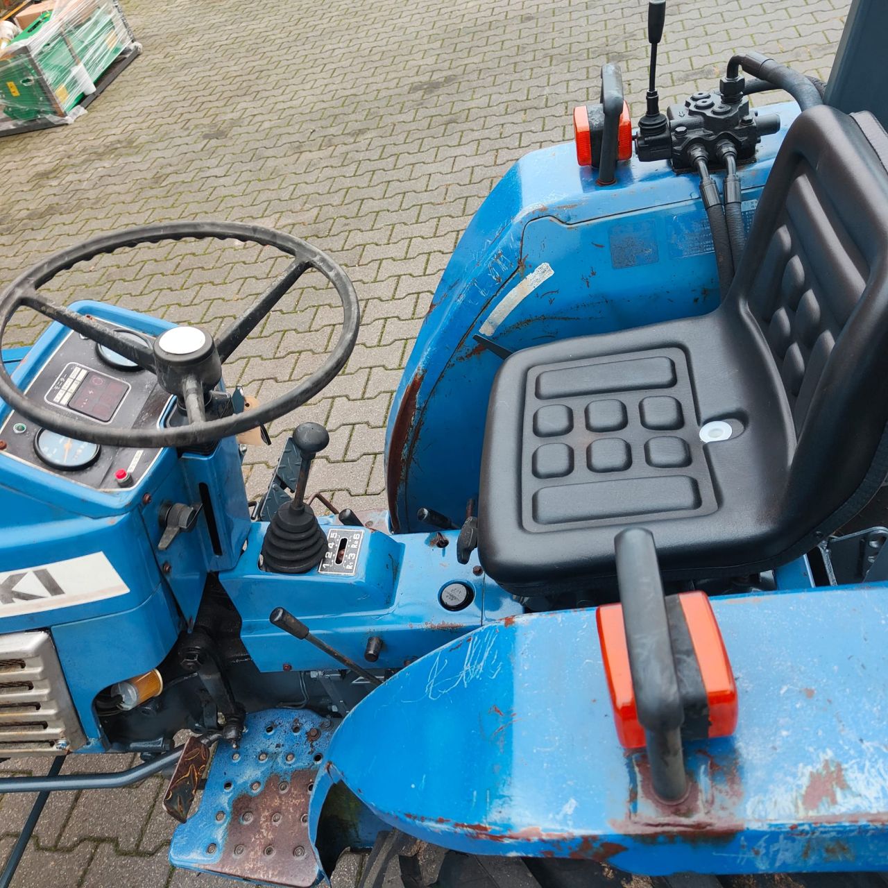 Iseki TU1700 4WD 3550,- MARGE!