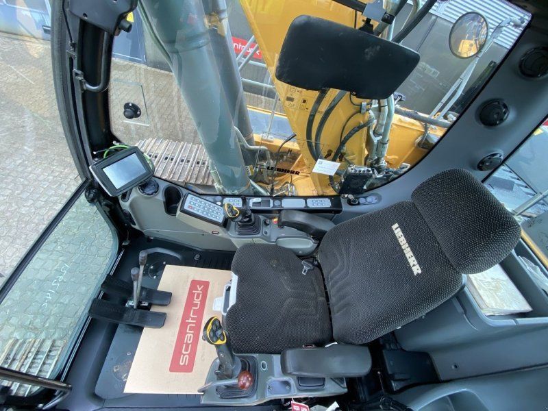 Liebherr R926LC