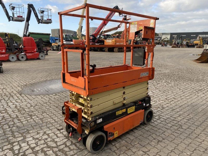 JLG 1932R