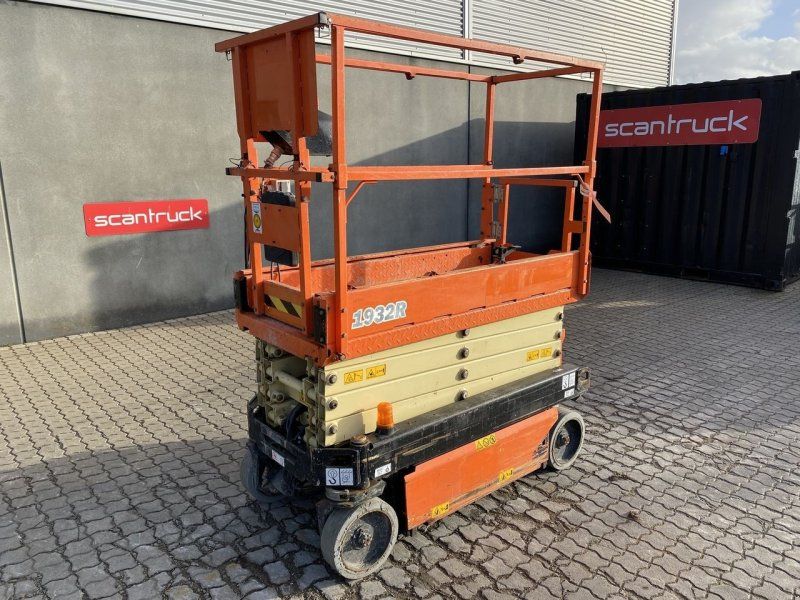 JLG 1932R