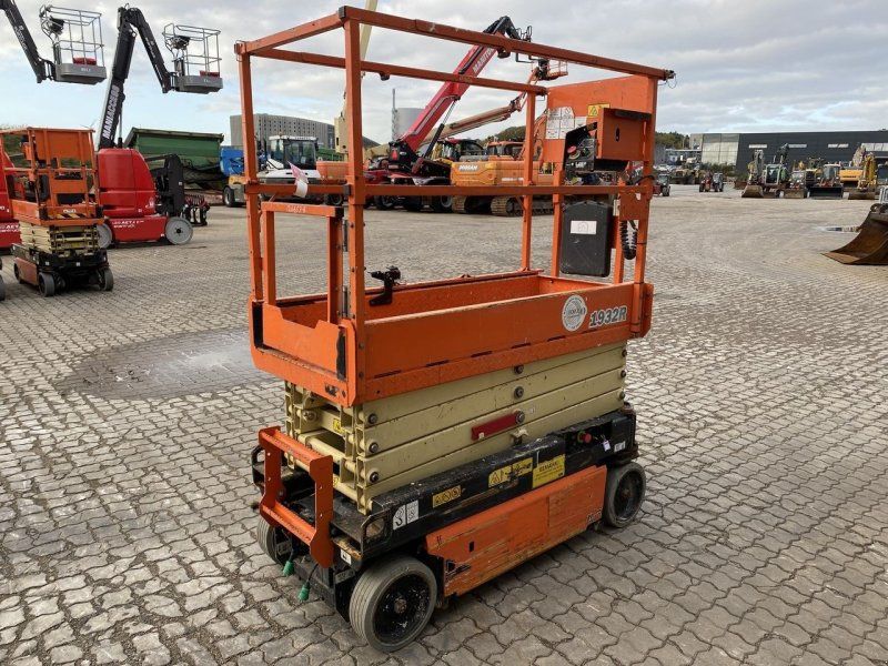 JLG 1932R