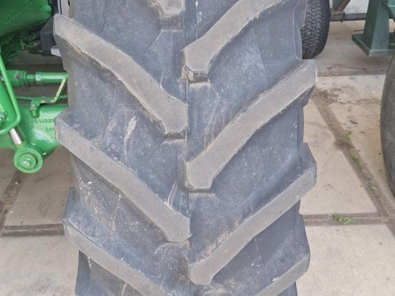 John Deere 6R230