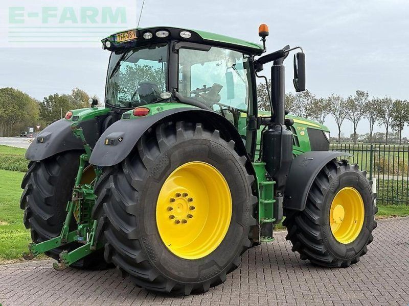 John Deere 6175r