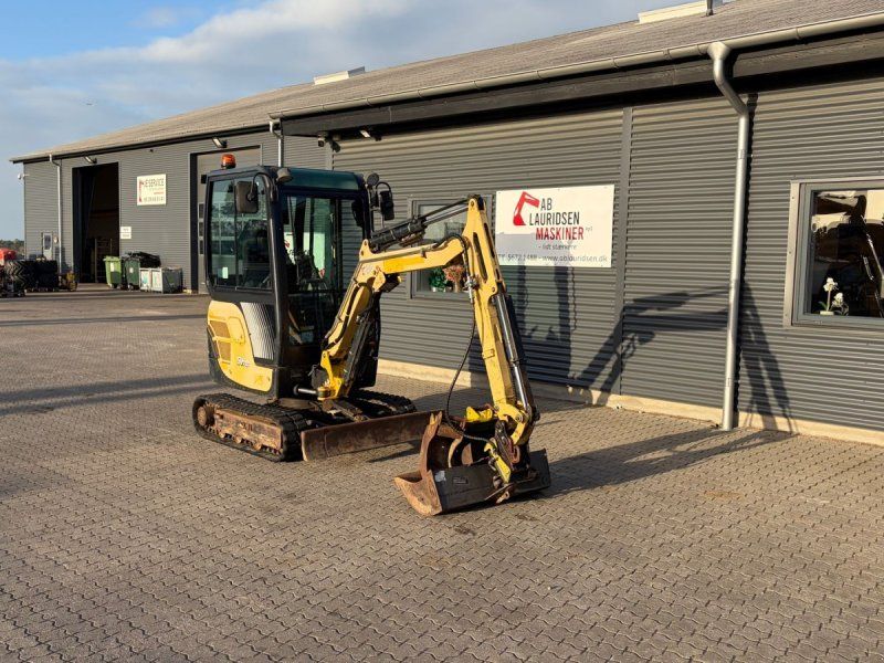 Yanmar SV18 2-tons minigraver med 3 skovle