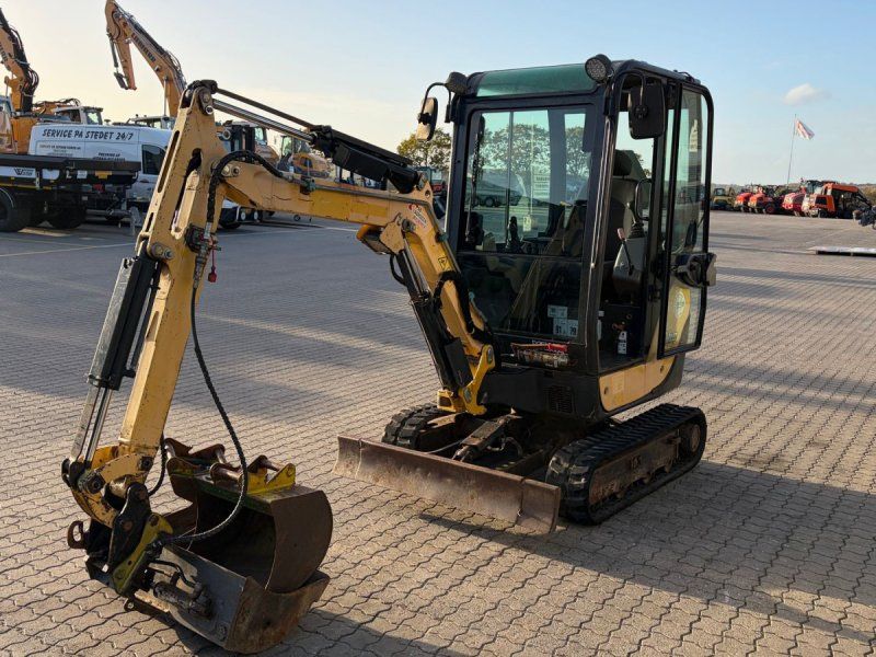 Yanmar SV18 2-tons minigraver med 3 skovle