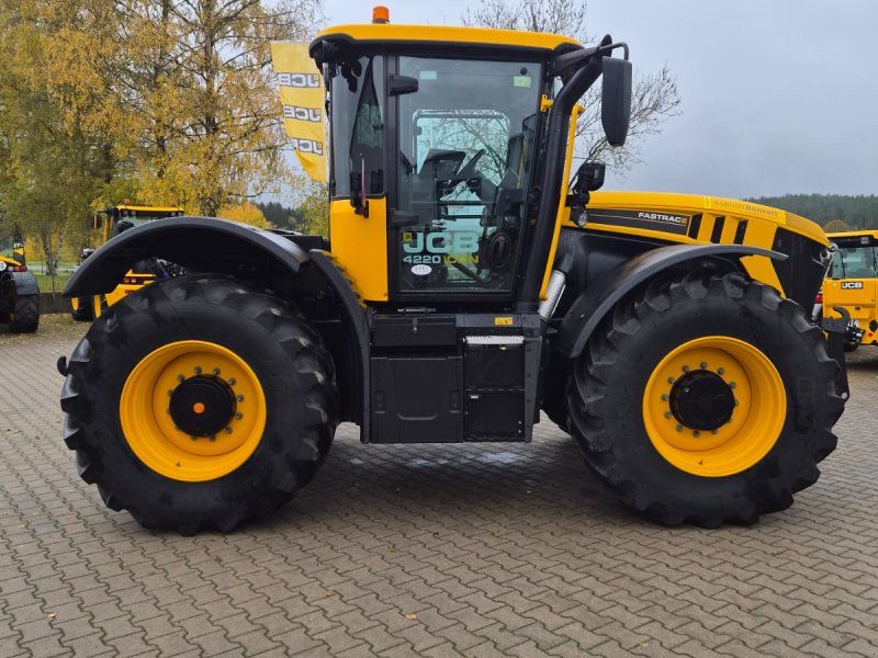 JCB Fastrac 4220 ICON  Kein Winterbetrieb wie Neu