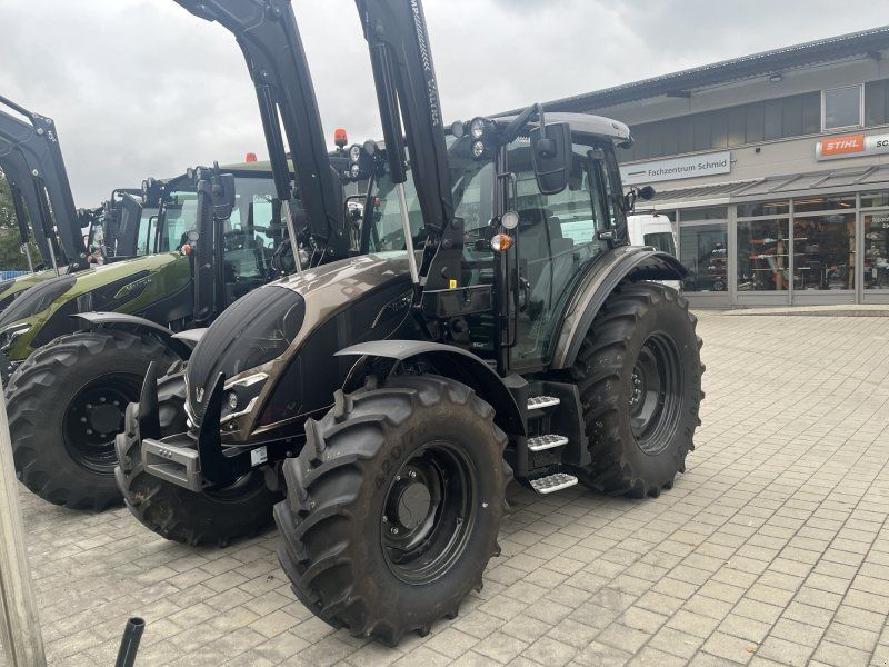 Valtra A105