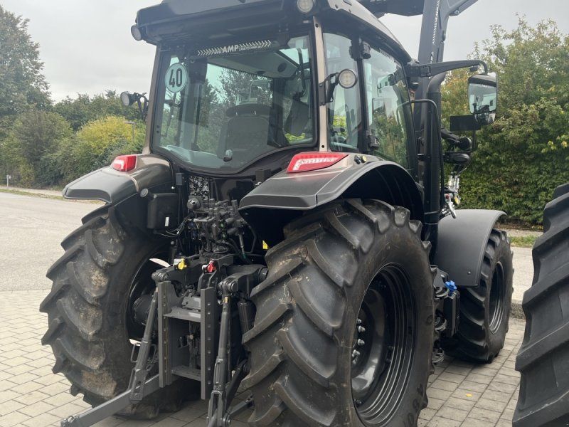 Valtra A105