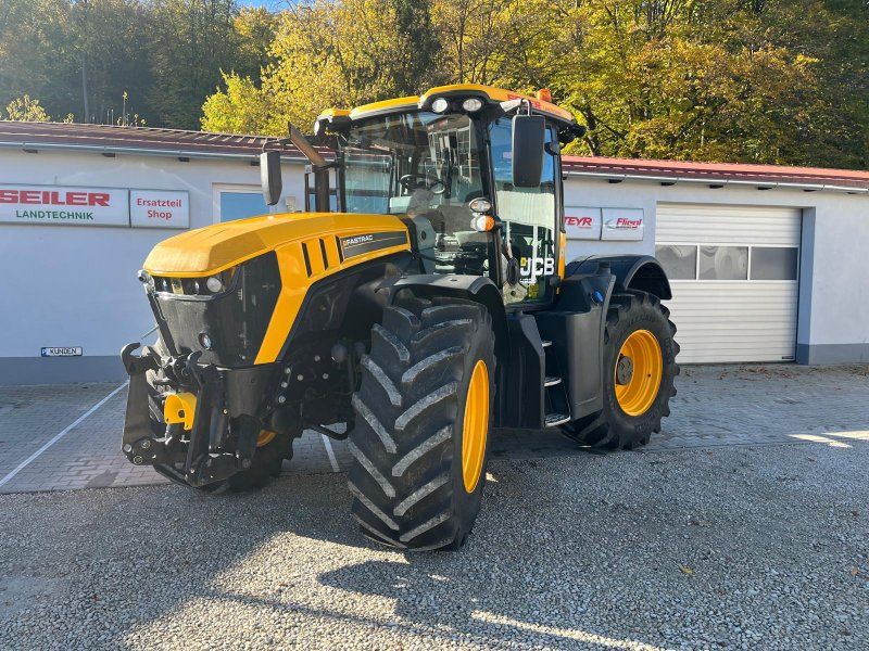 JCB Fastrac 4220