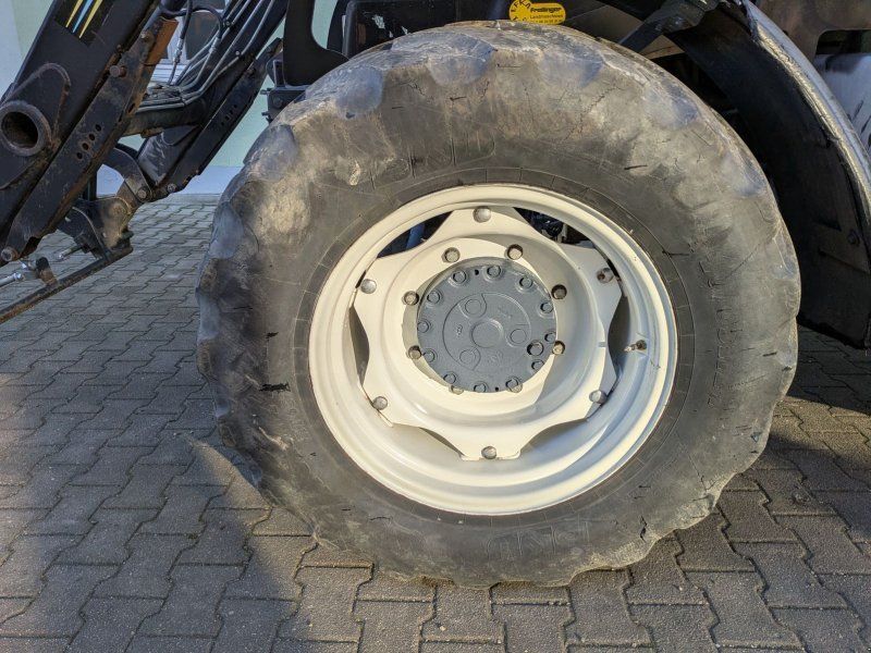 New Holland TL 100