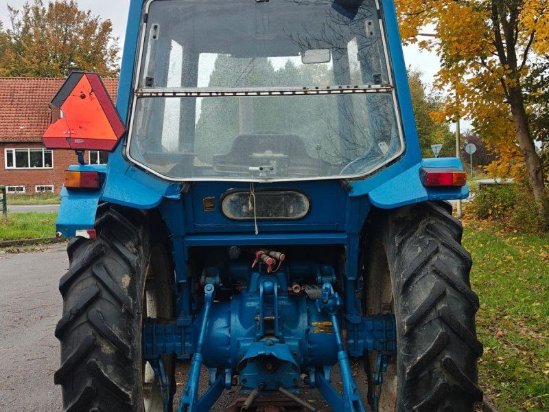 Ford 6600 med frontlæsser