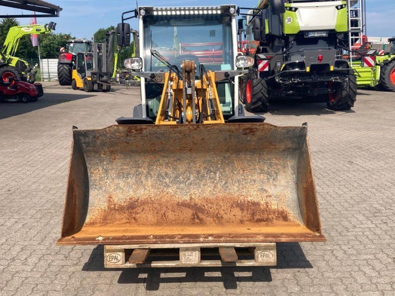 Liebherr L 506 Compact