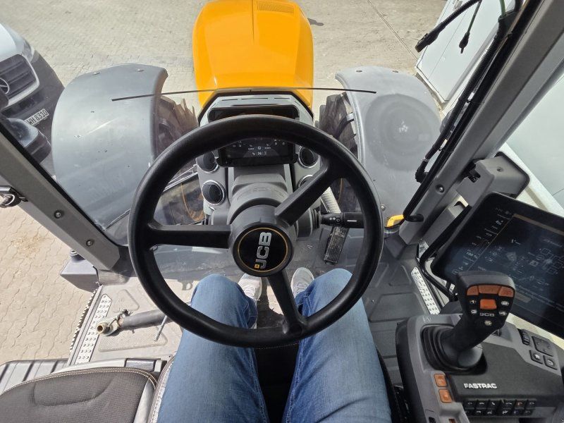 JCB FASTRAC 4220 ICON
