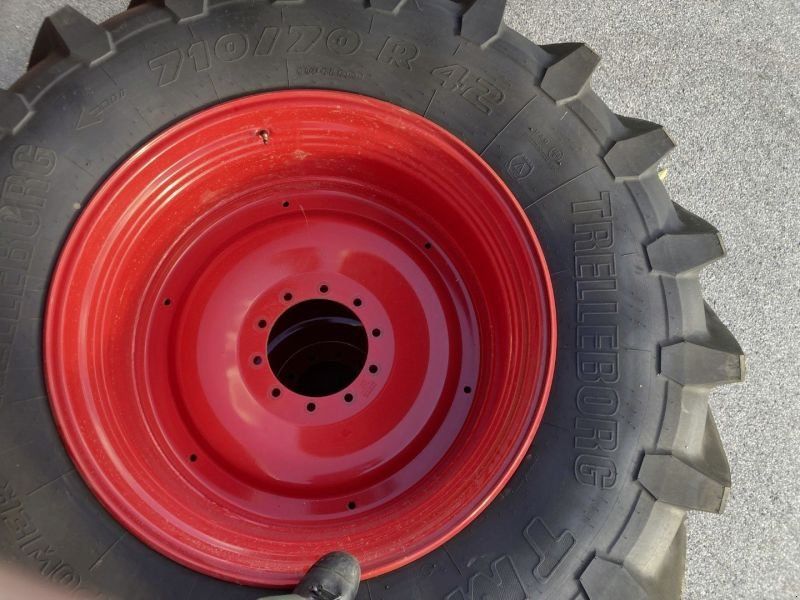 Trelleborg 600/70 R30 + 710/70 R42