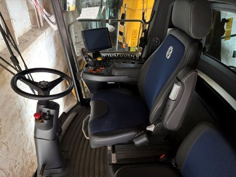 New Holland CX 8.80