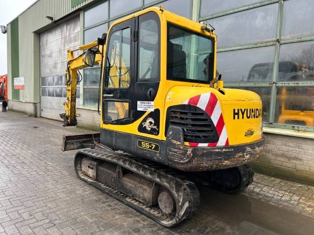 Hyundai Robex 55-7