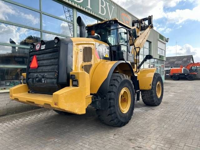 CAT 962 M
