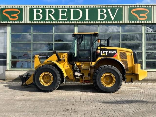 CAT 962 M