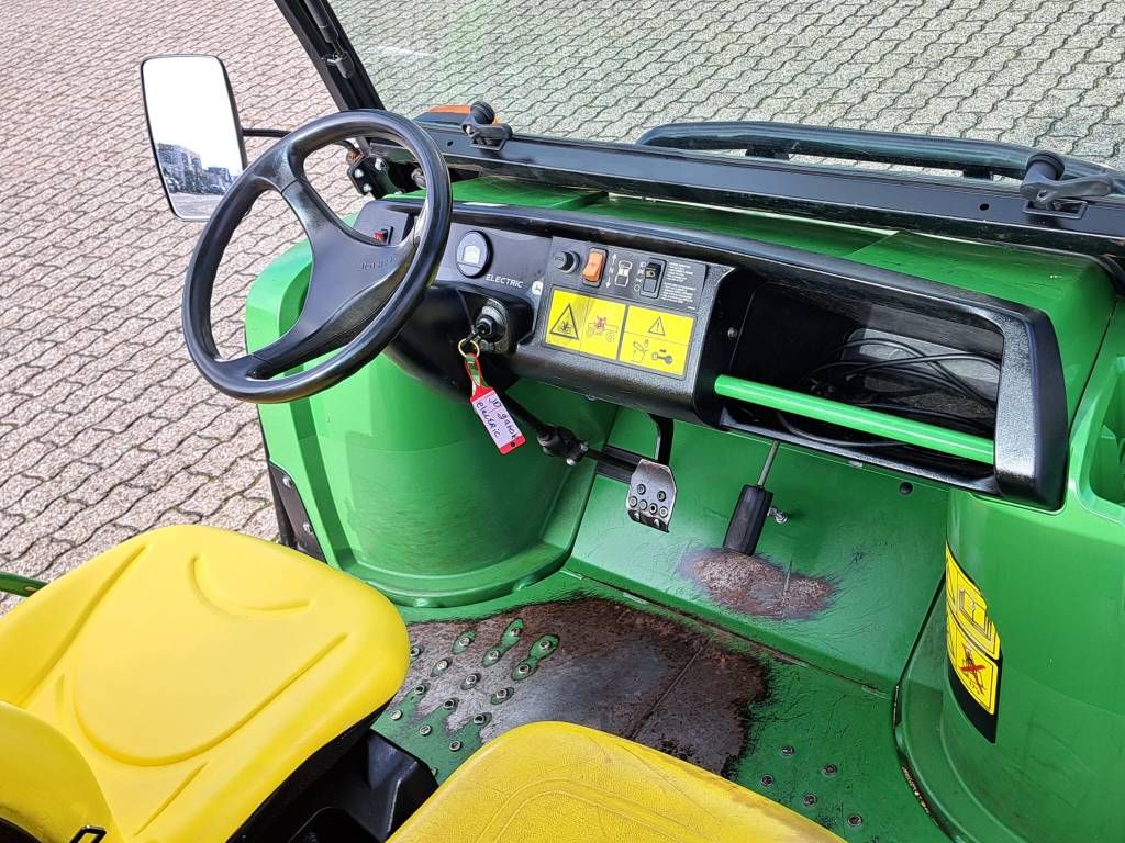 John Deere TE 4x2 Electric